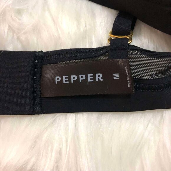 FeelGood Wirefree T-shirt Bra Pepper (M) NWT - Picture 8 of 9